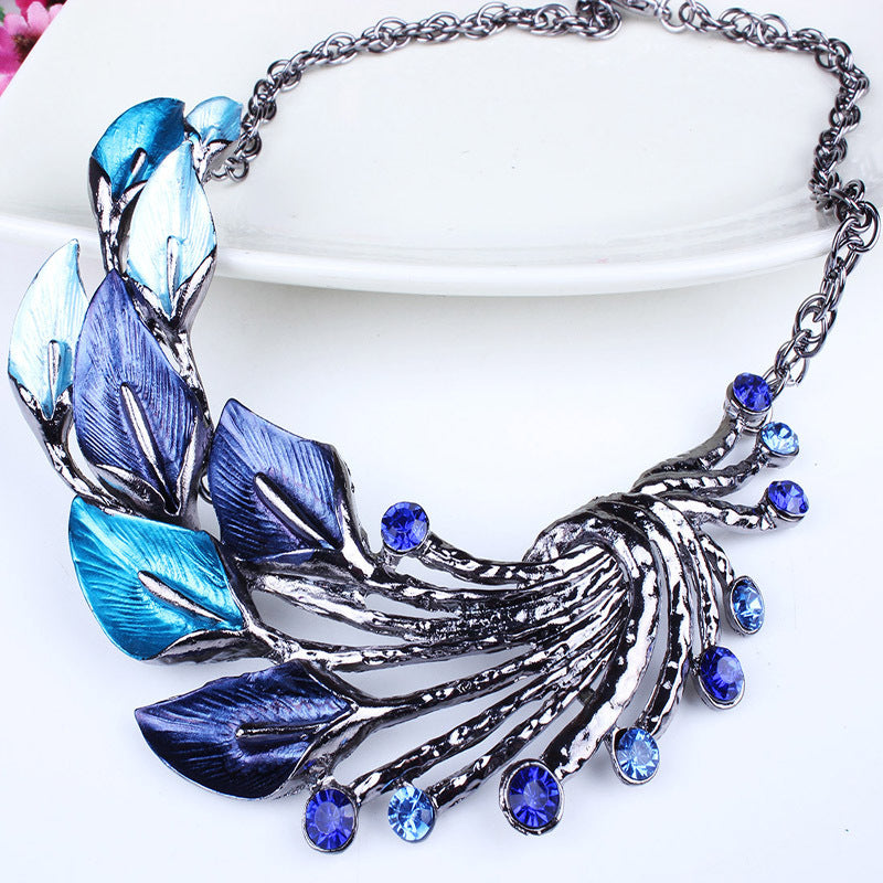 Popular Drop Oil Curved Leaf Necklace & Earring Set
