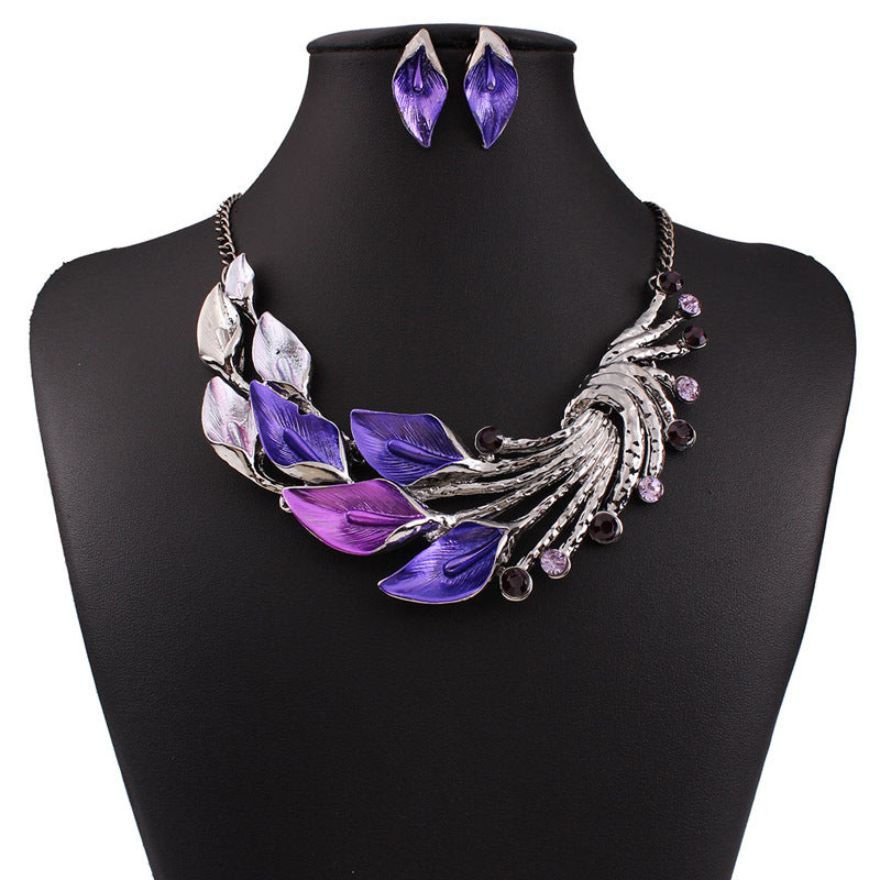 Popular Drop Oil Curved Leaf Necklace & Earring Set
