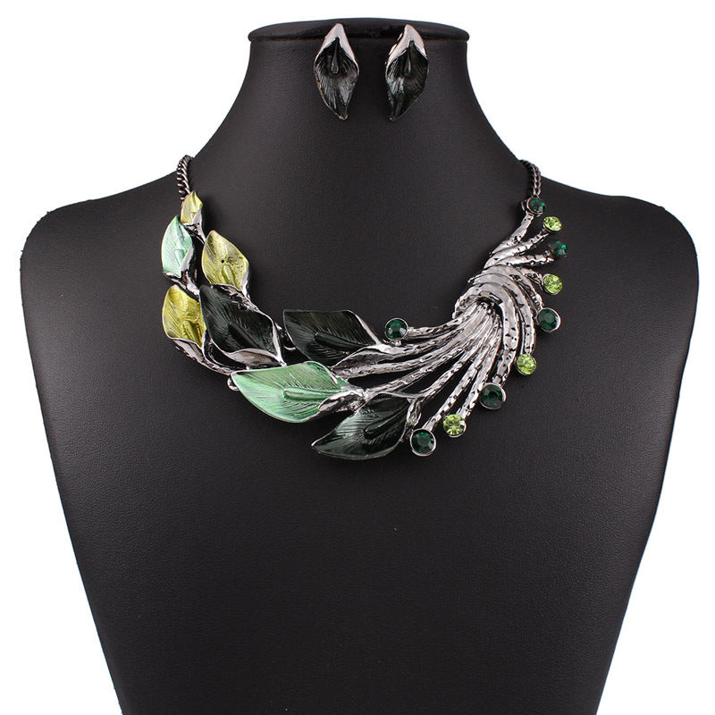 Popular Drop Oil Curved Leaf Necklace & Earring Set